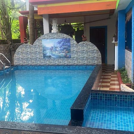 Calangute Beach Side Hotel Dış mekan fotoğraf